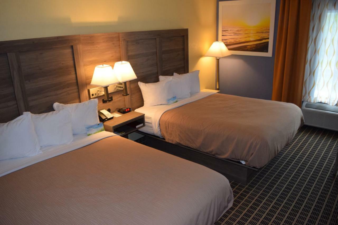 Days Inn By Wyndham Cadillac Eksteriør billede